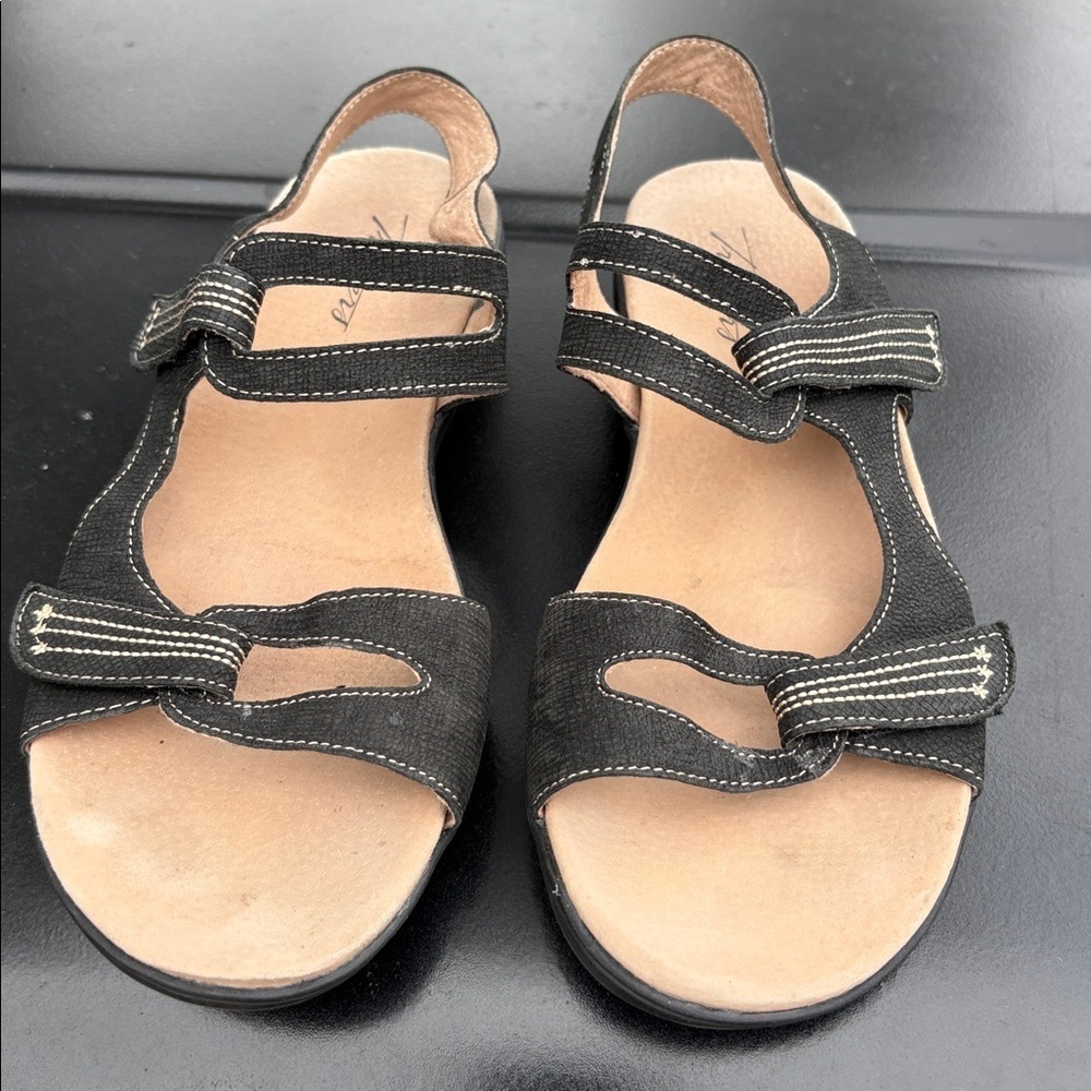Trotters Black Double-Strap Hook-and-Loop Comfort Sandals